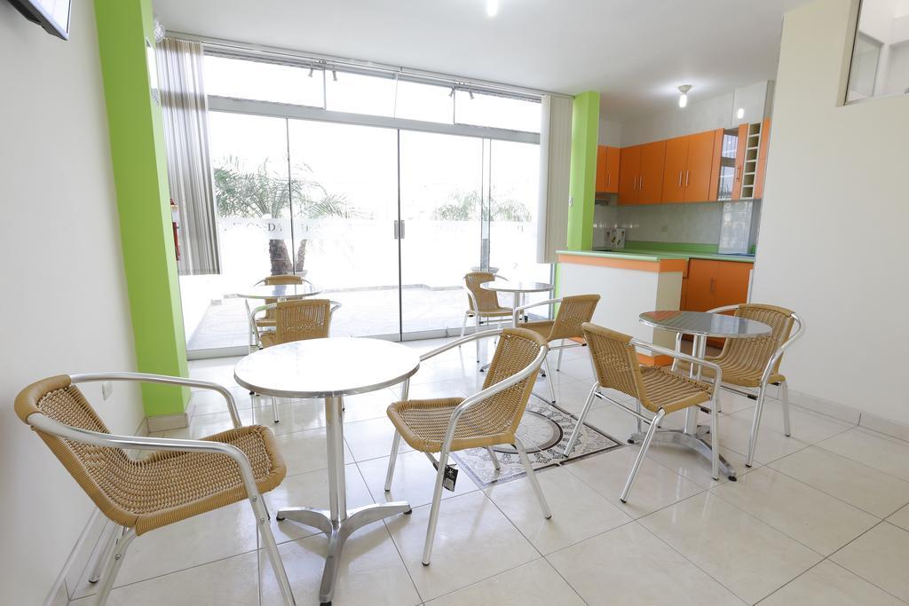 Hostal Florida Чиклайо Екстериор снимка