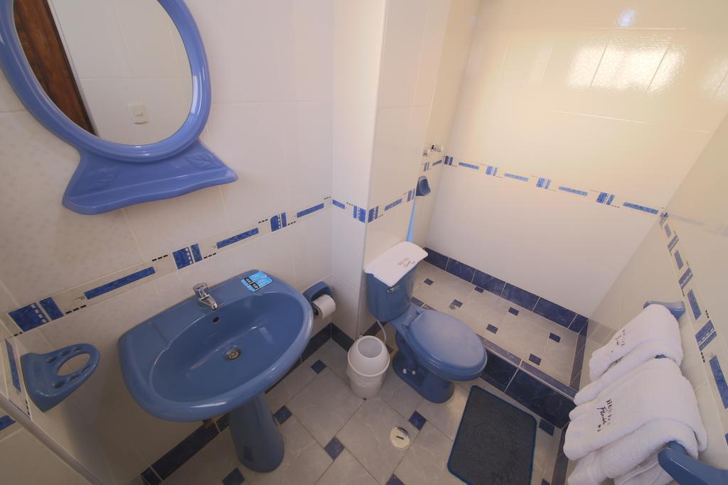 Hostal Florida Чиклайо Екстериор снимка